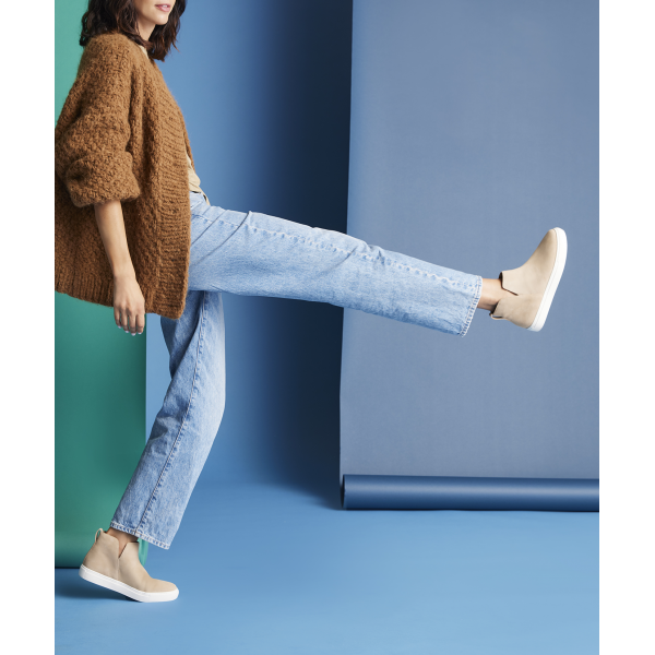 The Falcon - Oat Suede The Falcon - Oat Suede