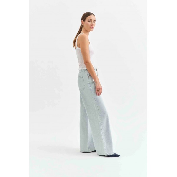 Madison Mid Rise Wide Leg Jean Madison Mid Rise Wide Leg Jean