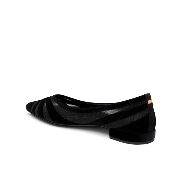 The Goldfinch 15 - Black Velvet Mesh The Goldfinch 15 - Black Velvet Mesh