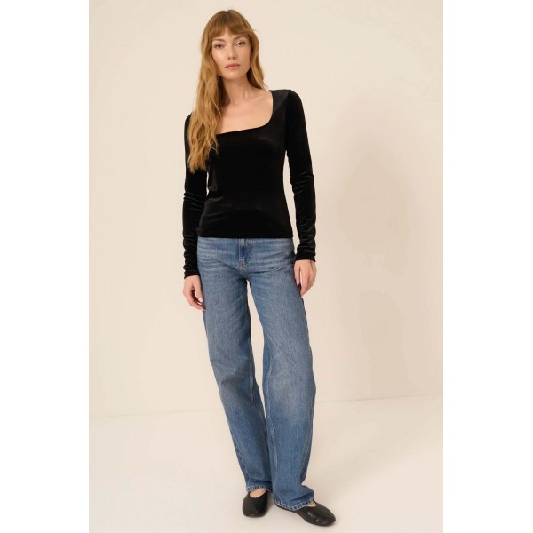 Dream Come True Square Neck Velvet Long Sleeve Dream Come True Square Neck Velvet Long Sleeve