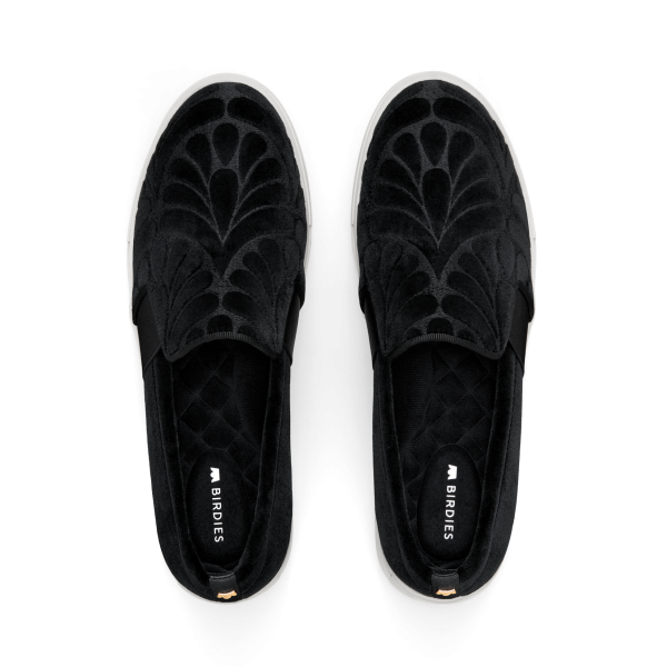The Swift - Black Velvet Embroidery The Swift - Black Velvet Embroidery