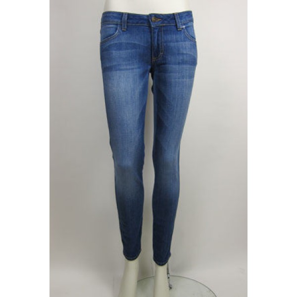 Hana Slim Crop Hana Slim Crop
